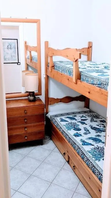 Casa Vacanze Tani' Intero Appartamento Sul Mare Deiva Marina 0*,  Italy