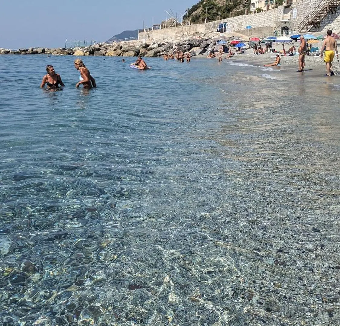 Casa Vacanze Tani' Intero Appartamento Sul Mare Deiva Marina Apartment